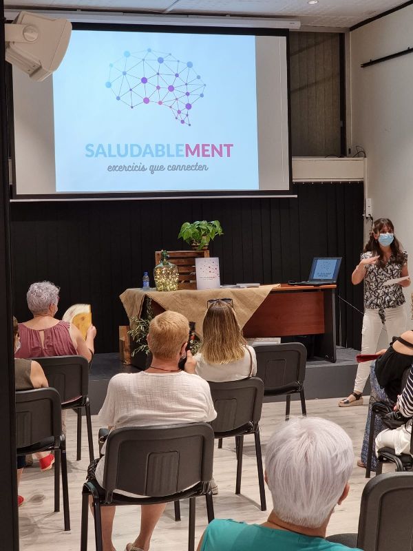 Presentació a Flix Presentació en públic a Flix de Saludablement