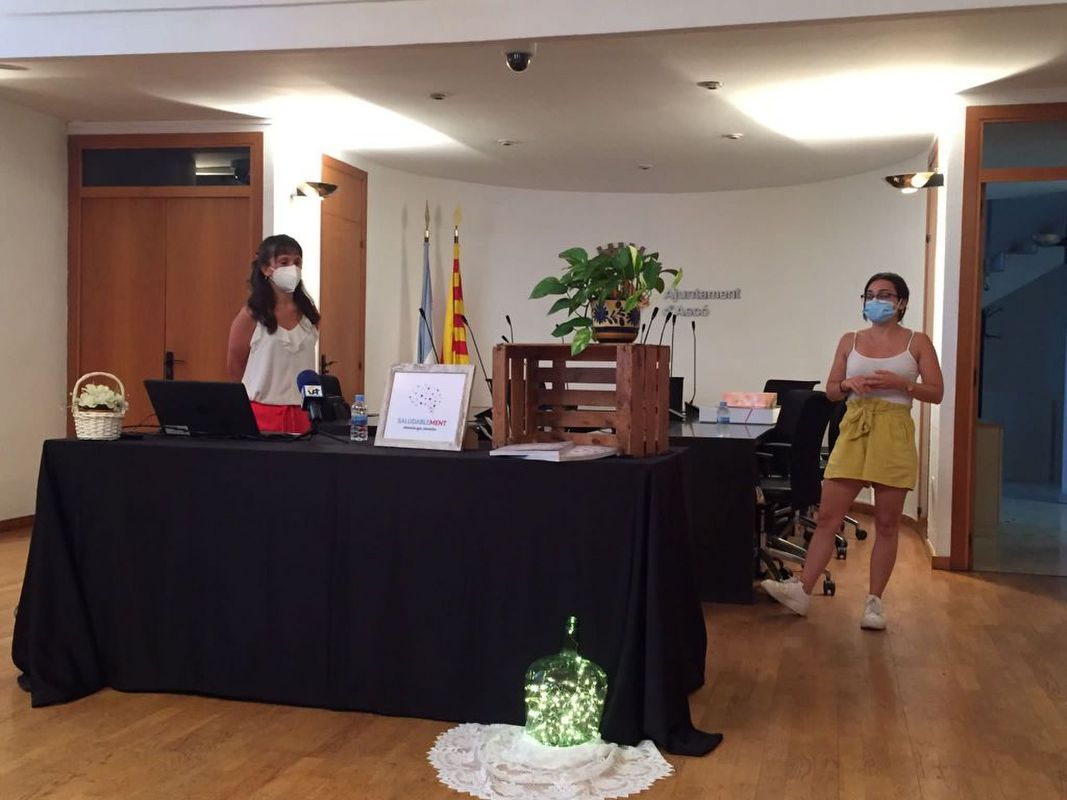 Presentació a Ascó Presentació en públic a Ascó de Saludablement